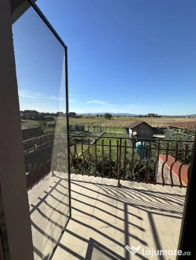 Închiriere Casă Tip Duplex - Sânpetru