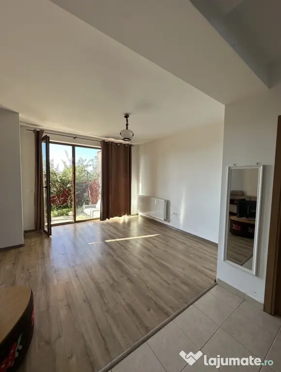 Închiriere Casă Tip Duplex - Sânpetru