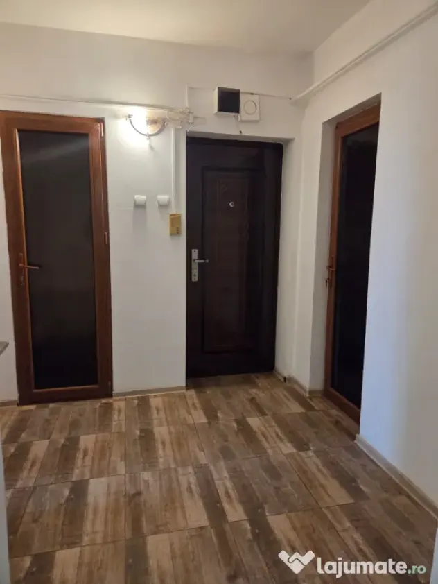 Apartament 3 camere vânzare