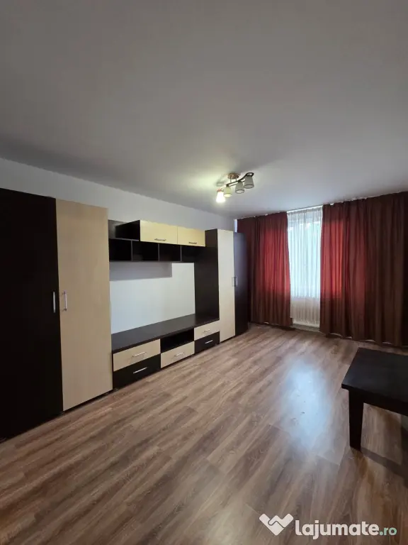 Apartament 3 camere vânzare