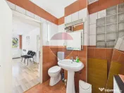 Apartament cu 2 camere, fost spatiu comercial, Metrou Ero... 