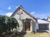 Casă BĂCIA 80 mp + teren 1400 mp, curent trifazic, apă, g