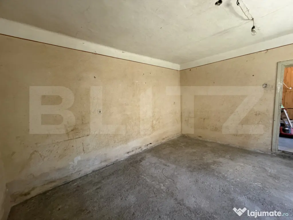 Casa de vanzare, in SImleu Silvaniei. cu 3 camere. - Simleu Silvaniei (Salaj)