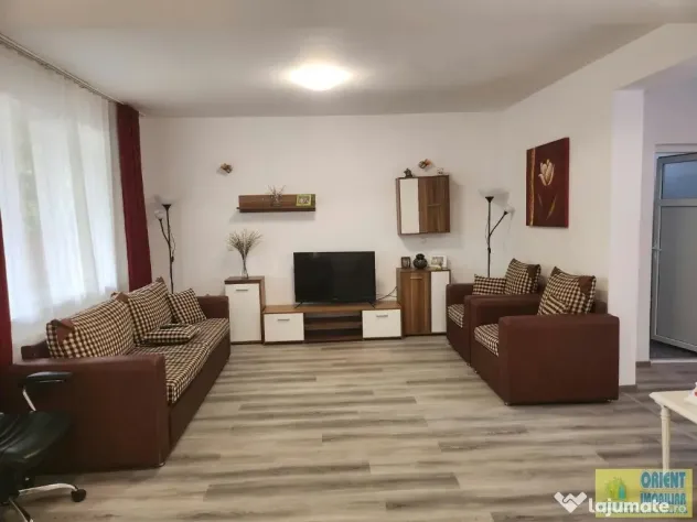 Eforie Nord, vila P+1, 7 camere, gaze, inchirieri - Eforie Nord (Constanta)