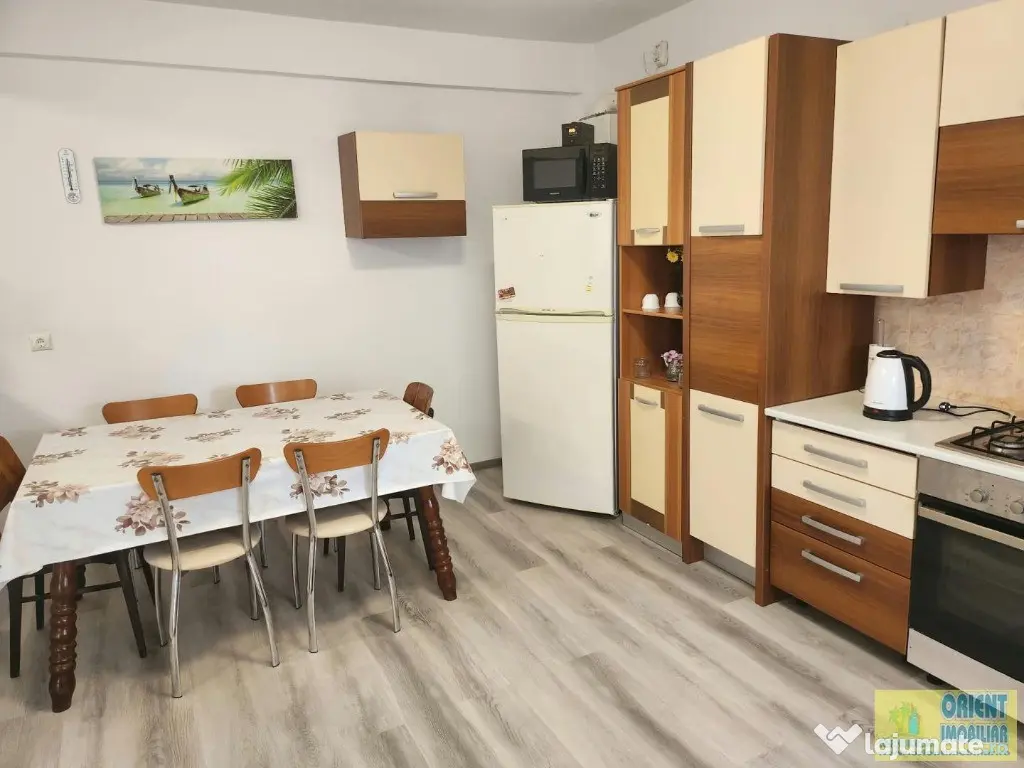 Eforie Nord, vila P+1, 7 camere, gaze, inchirieri - Eforie Nord (Constanta)