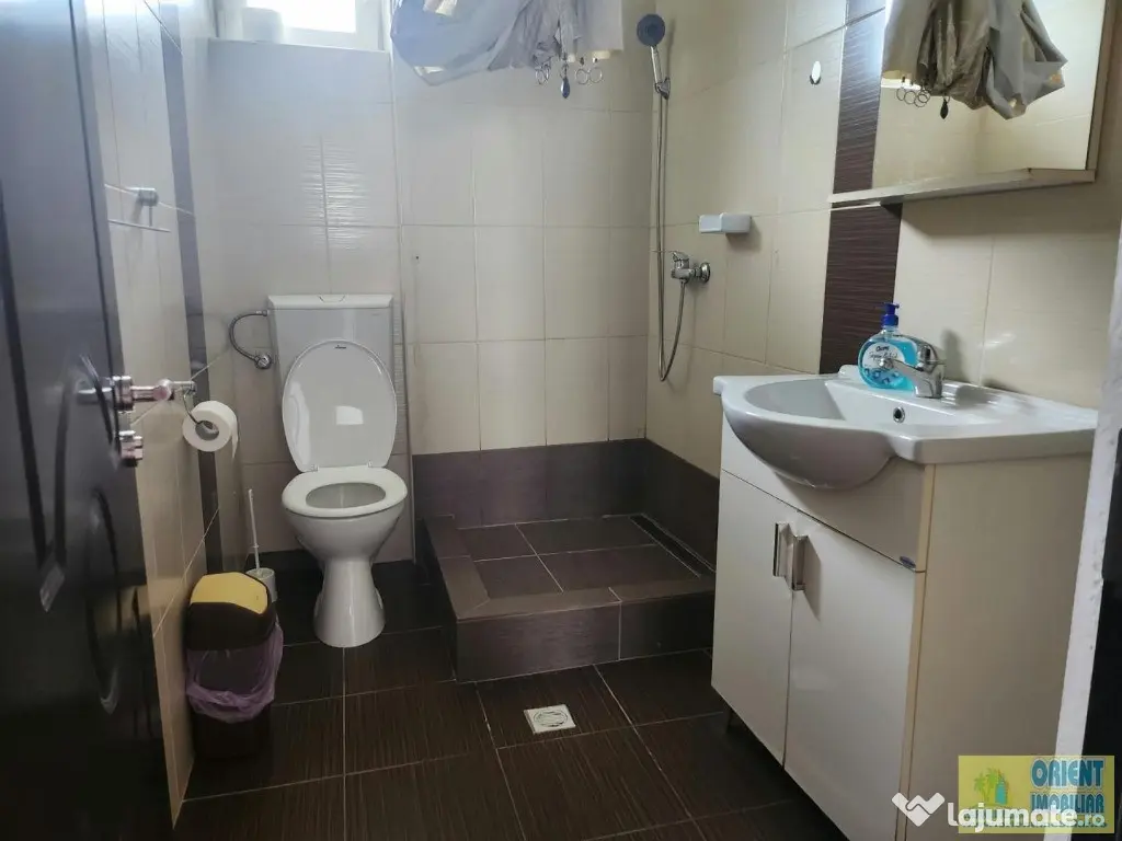 Eforie Nord, vila P+1, 7 camere, gaze, inchirieri - Eforie Nord (Constanta)