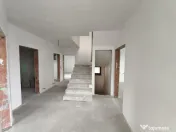 Casa semifinisata + 800mp teren, zona centrala, Marginea, Ra 