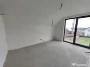 Casa semifinisata + 800mp teren, zona centrala, Marginea, Ra 