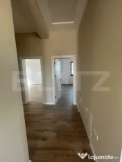 Casa la parter de vanzare