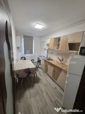 Apartament Modern și Spațios cu 3 Camere și 2 Băi 