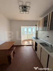 APARTAMENT 3 CAMERE DECOMANDAT ZONA M21 