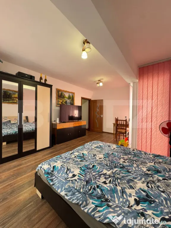 Apartament decomandat, 2 camere, 62mp+2 balcoane, parcare in - Floresti (Cluj)