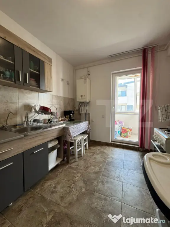 Apartament decomandat, 2 camere, 62mp+2 balcoane, parcare in - Floresti (Cluj)