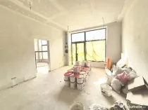Spatiu comercial renovat cu vitrina - Semicentral
