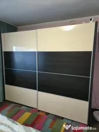 Set Mobilă LEMS ca Nouă: Șifonier Uși Glisante + Modul 3 Sertare + 2 Noptiere