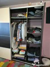 Set Mobilă LEMS ca Nouă: Șifonier Uși Glisante + Modul 3 Sertare + 2 Noptiere 