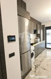 Casa del Mar – 3 camere, terasă generoasă, vedere la mare și lac 