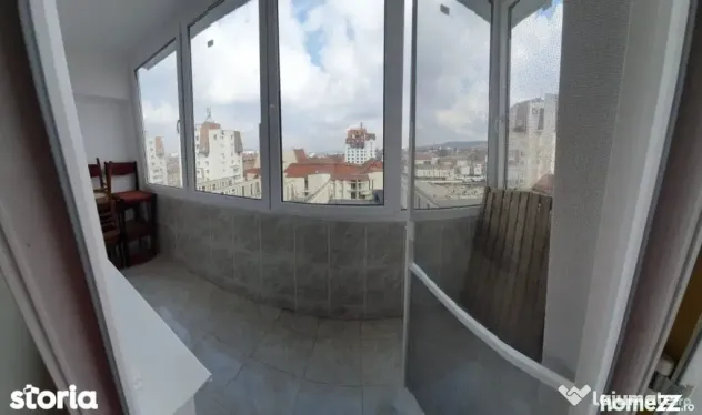 Vand apartament superb Ultracentral cu 4 camere,2 bai,spatios si lumin - Targu Mures (Mures)
