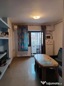 Proprietar, ofer spre inchiriere apartament cu 2 camere cu centrala proprie