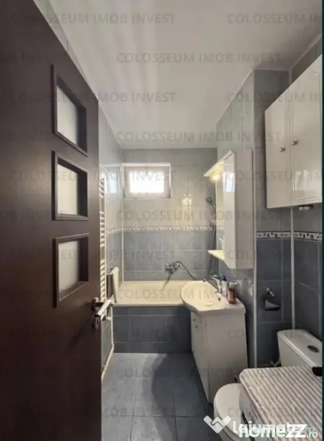Apartament 3 camere | Semidecomandat | Balcon 8 mp | Zona Tractorul - Brasov (Brasov)
