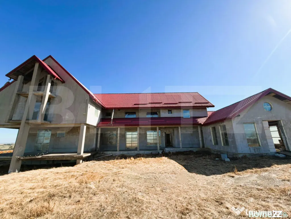 Pensiune 1150mp utili, 2000mp teren, Ilisesti-Suceava - Suceava (Suceava)