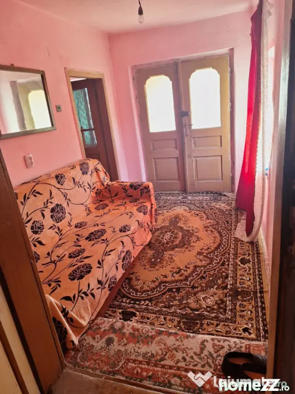 Casa de vanzare cu teren generos de 1.686 mp, Comuna Calaras - Craiova (Dolj)