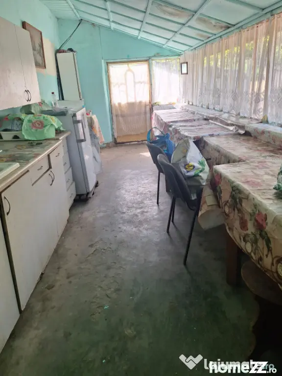 Casa de vanzare cu teren generos de 1.686 mp, Comuna Calaras - Craiova (Dolj)