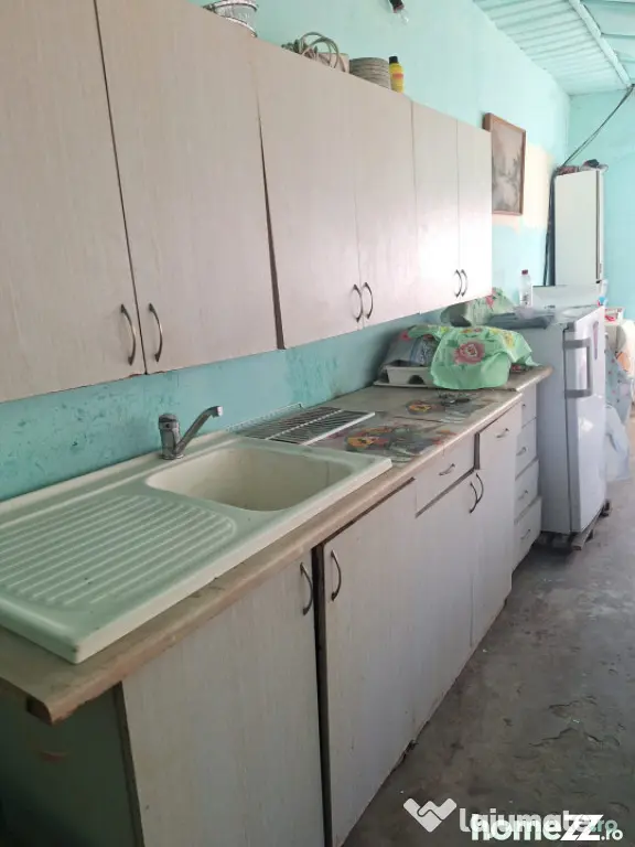 Casa de vanzare cu teren generos de 1.686 mp, Comuna Calaras - Craiova (Dolj)
