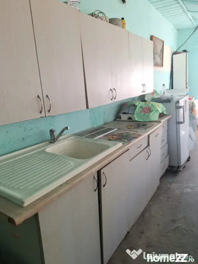Casa de vanzare cu teren generos de 1.686 mp, Comuna Calaras - Craiova (Dolj)
