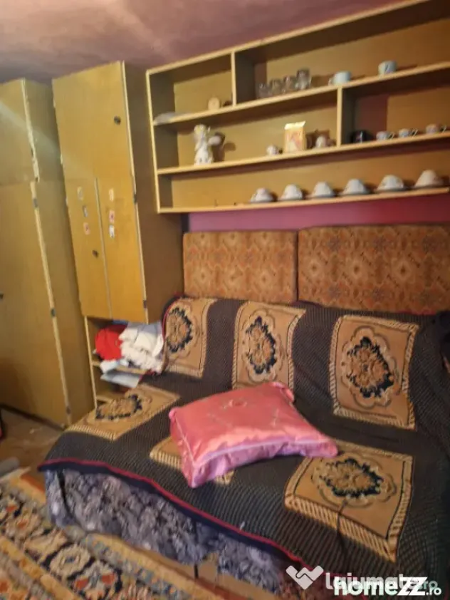 Casa de vanzare cu teren generos de 1.686 mp, Comuna Calaras - Craiova (Dolj)