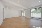 Vilă noua - spațioasă - terasa superbă - loc de parca...