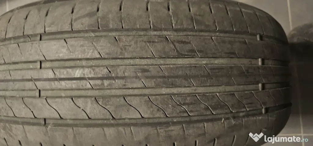 Anvelope vara 215/55 R17 GoodYear Efficient Grip Performance 2
