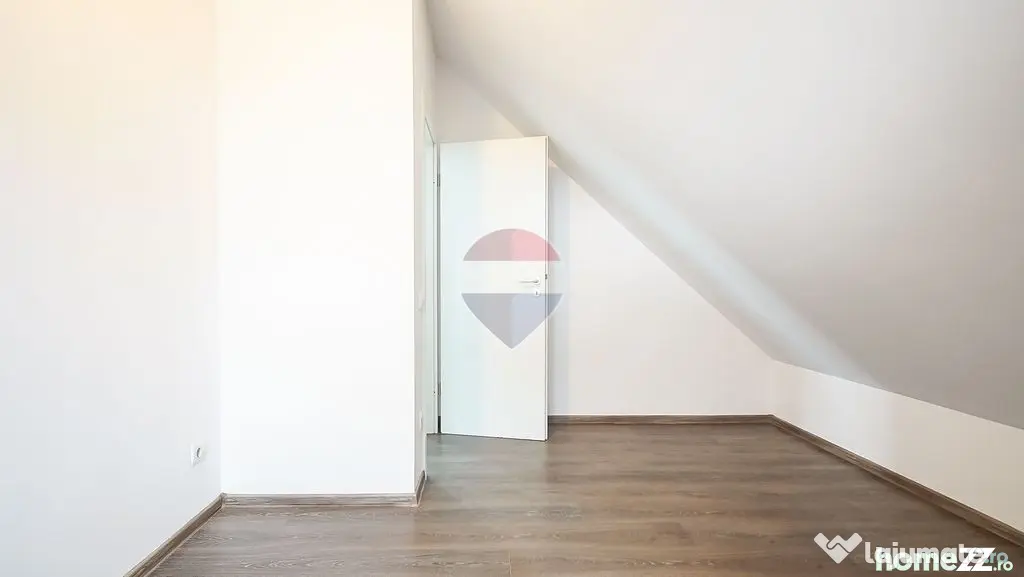 Apartament 4 camere pe două niveluri, 118 mp utili, Cart... - Rasnov (Brasov)