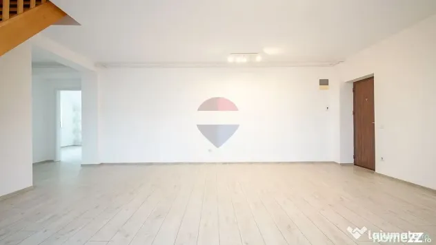 Apartament 4 camere pe două niveluri, 118 mp utili, Cart... - Rasnov (Brasov)