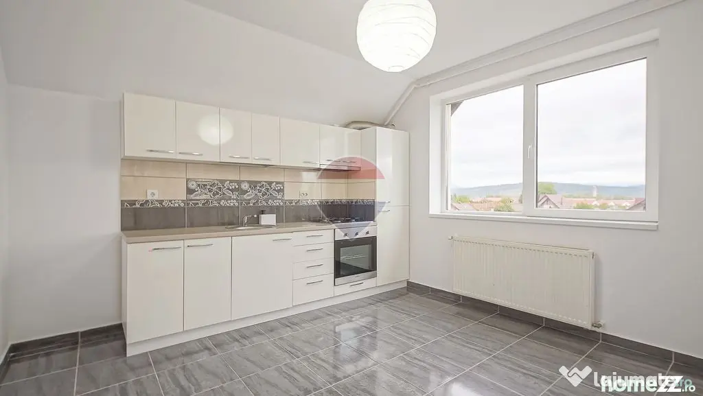 Apartament 4 camere pe două niveluri, 118 mp utili, Cart... - Rasnov (Brasov)