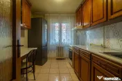 Apartament 3 camere - etaj 3 - bvd. Revolutiei - COMISION 0 