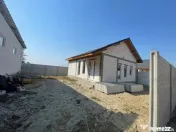 Casa parter, 3 camere, 70 mp utili, teren 200 mp, Brestei, C 