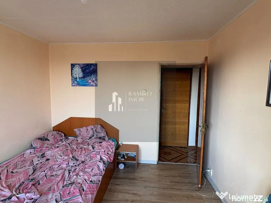 Apartament 3 camere decomandat -10 minute de metrou Apara... - Bucuresti (Bucuresti-Ilfov)