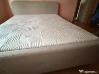 PAT dormitor tapițat jisk cu saltea inclusă. 