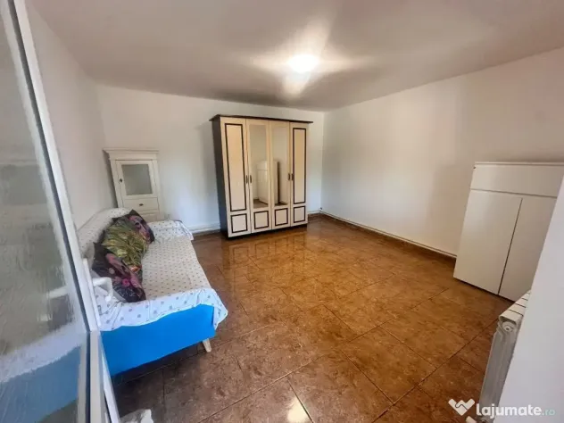 Casă de vânzare Corbu | 2 corpuri independente | Teren 965 mp Ideală investiție - Corbu (Constanta)