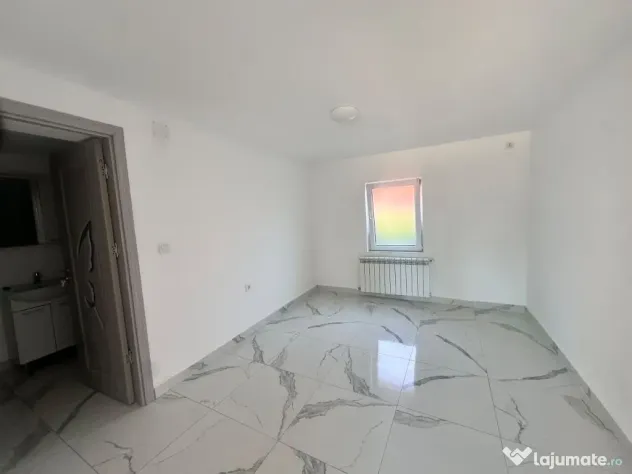 Casă de vânzare Corbu | 2 corpuri independente | Teren 965 mp Ideală investiție - Corbu (Constanta)