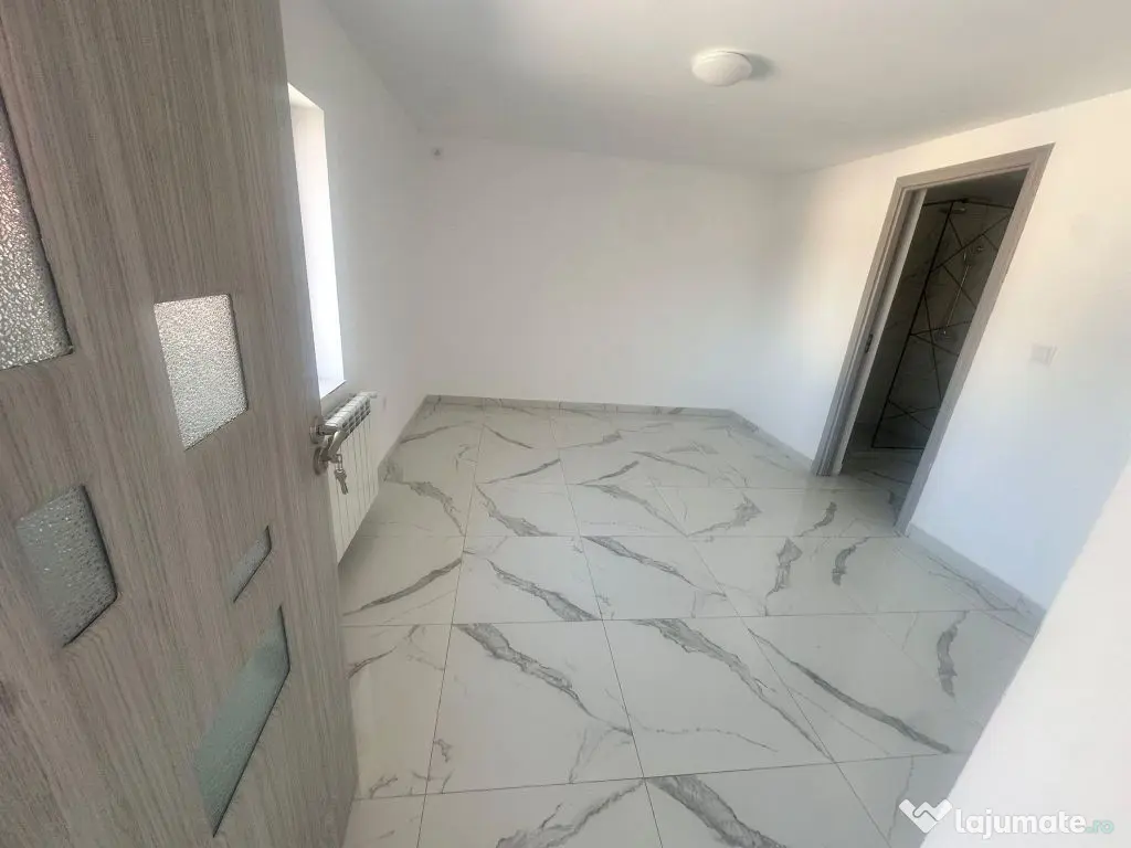 Casă de vânzare Corbu | 2 corpuri independente | Teren 965 mp Ideală investiție - Corbu (Constanta)