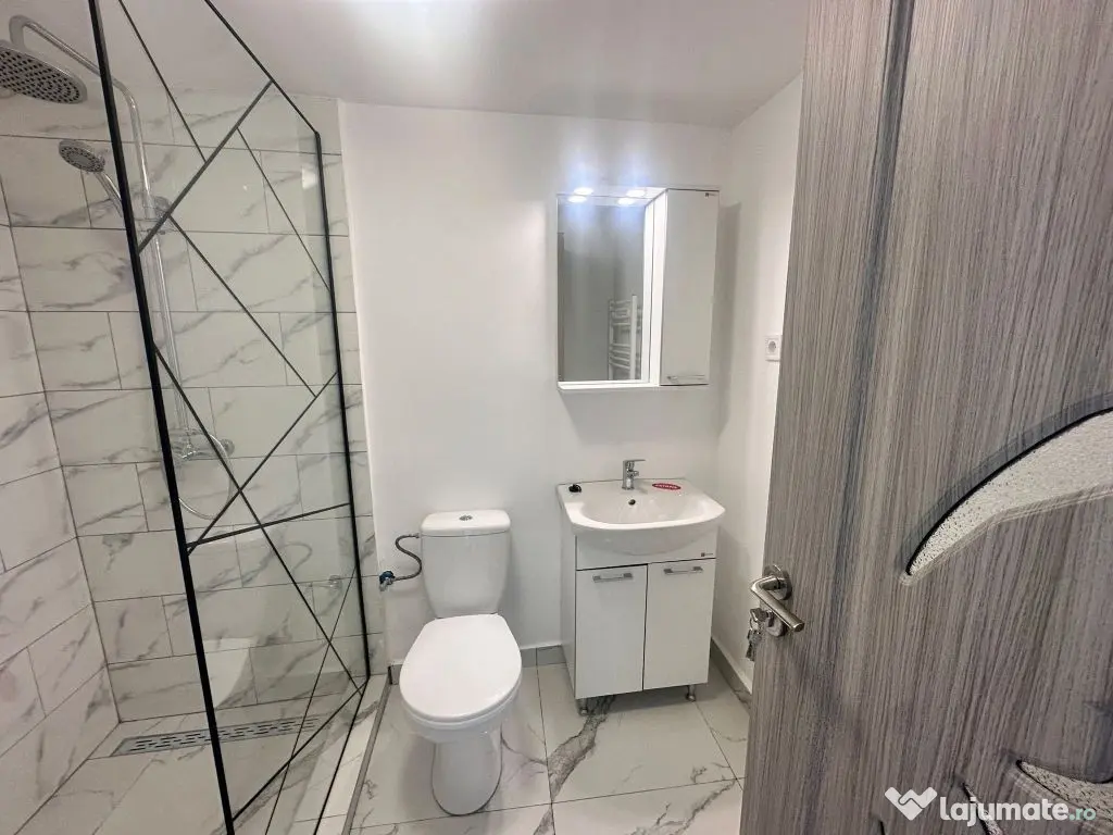 Casă de vânzare Corbu | 2 corpuri independente | Teren 965 mp Ideală investiție - Corbu (Constanta)