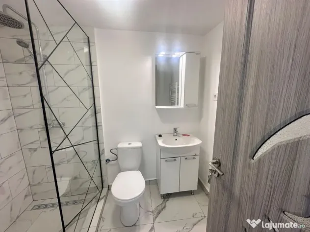 Casă de vânzare Corbu | 2 corpuri independente | Teren 965 mp Ideală investiție - Corbu (Constanta)