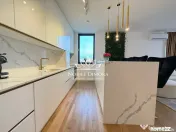 ISHO - Apartament cu 4 camere de lux, 2 bai, 2 balcoane, parcare privata 