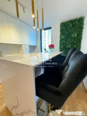ISHO - Apartament cu 4 camere de lux, 2 bai, 2 balcoane, parcare privata 