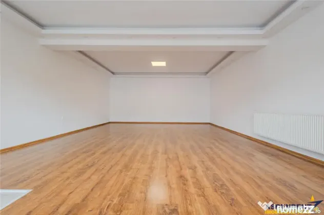 Spatiu birou in vila cu terasa si curte, Tractorul, Brasov - Brasov (Brasov)