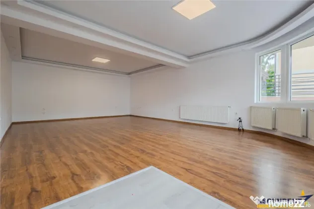 Spatiu birou in vila cu terasa si curte, Tractorul, Brasov - Brasov (Brasov)