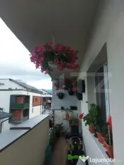 Apartament spatios, 2 camere, decomandat, 84 mp, Tractorul 