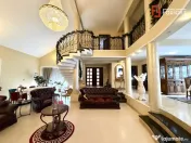 Vila exclusivista de inchiriat - Ideala pentru Locuinta sau